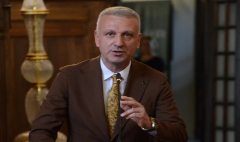 Oktay Saral’dan “fon krizi” açıklaması