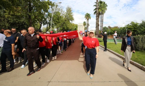 Akdeniz Üniversitesi'nde Cumhuriyet coşkusu