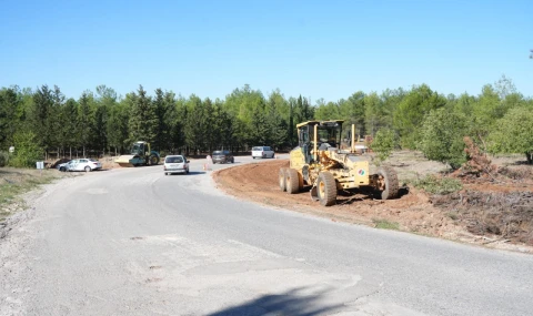Kepez’de güvenli ulaşım için Aktoprak’ta yol düzenlemesi